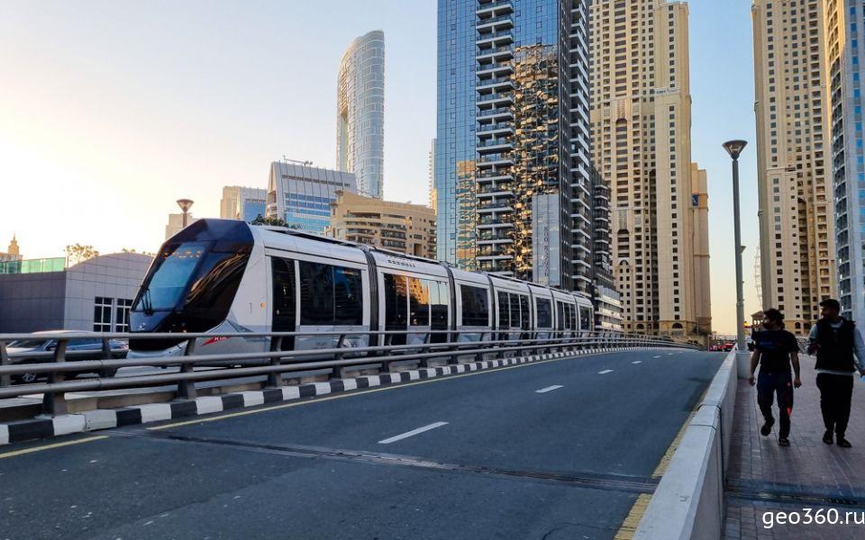 Транспорт Дубая: метро, трамвай, автобус, паром, монорельс